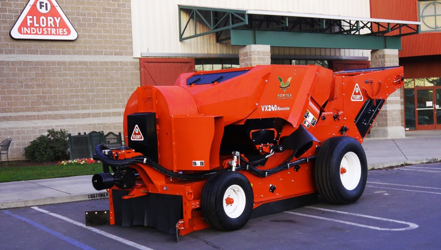 VX240 Ultra-low Dust PTO Harvester