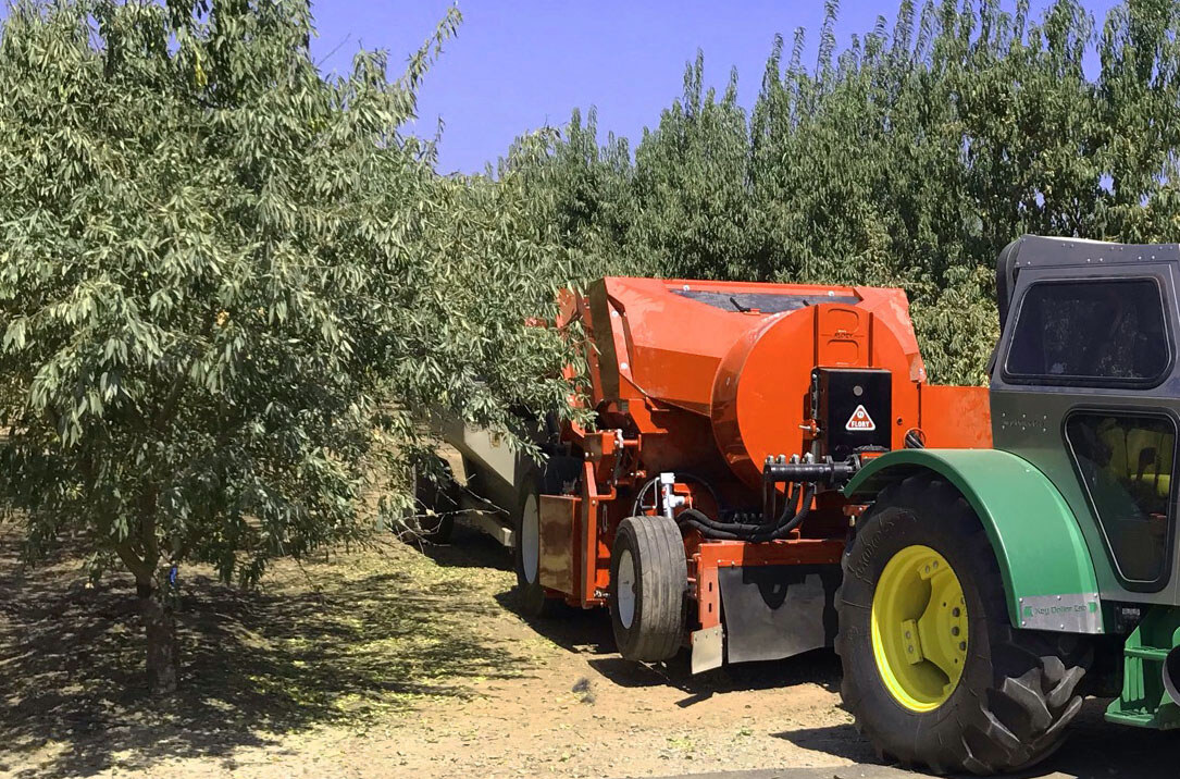 VX240 Ultra-low Dust PTO Harvester